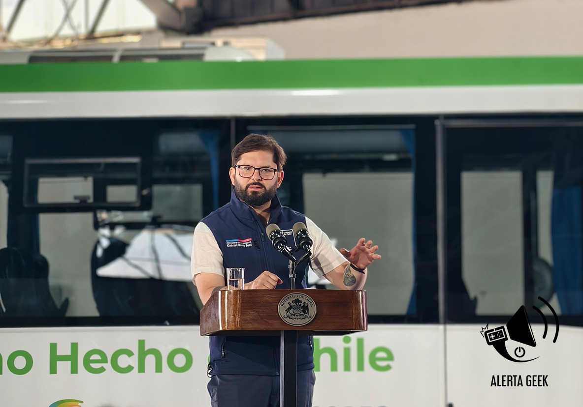 Gabriel Boric - Bus Hidrógeno Chile